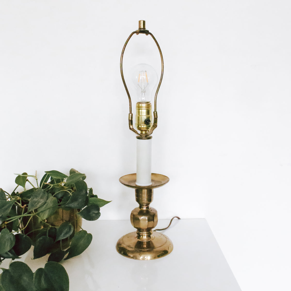 Vintage Brass Lamp – Earthen Vessel